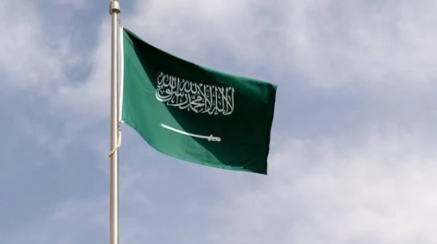 السعودية تدين الغارات الإسرائيلية على سوريا وتدعو لاحترام القانون الدولي